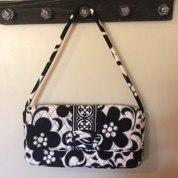 Vera Bradley Handbags - Vera Bradley Knot Just A Clutch, Floral